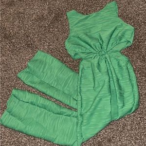 Pretty Little Thing. Plus Bright Green Textured Ring Detail Jumpsuit